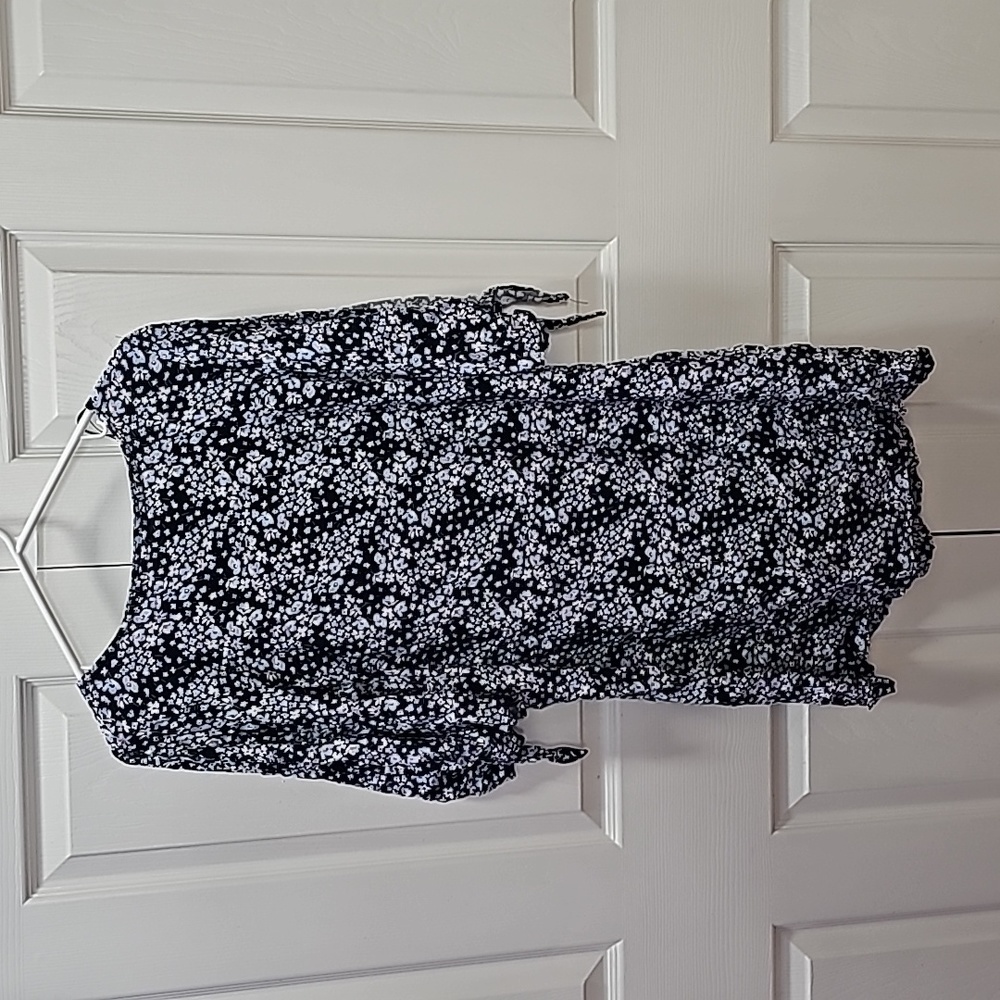 Floral print above thr knee dress